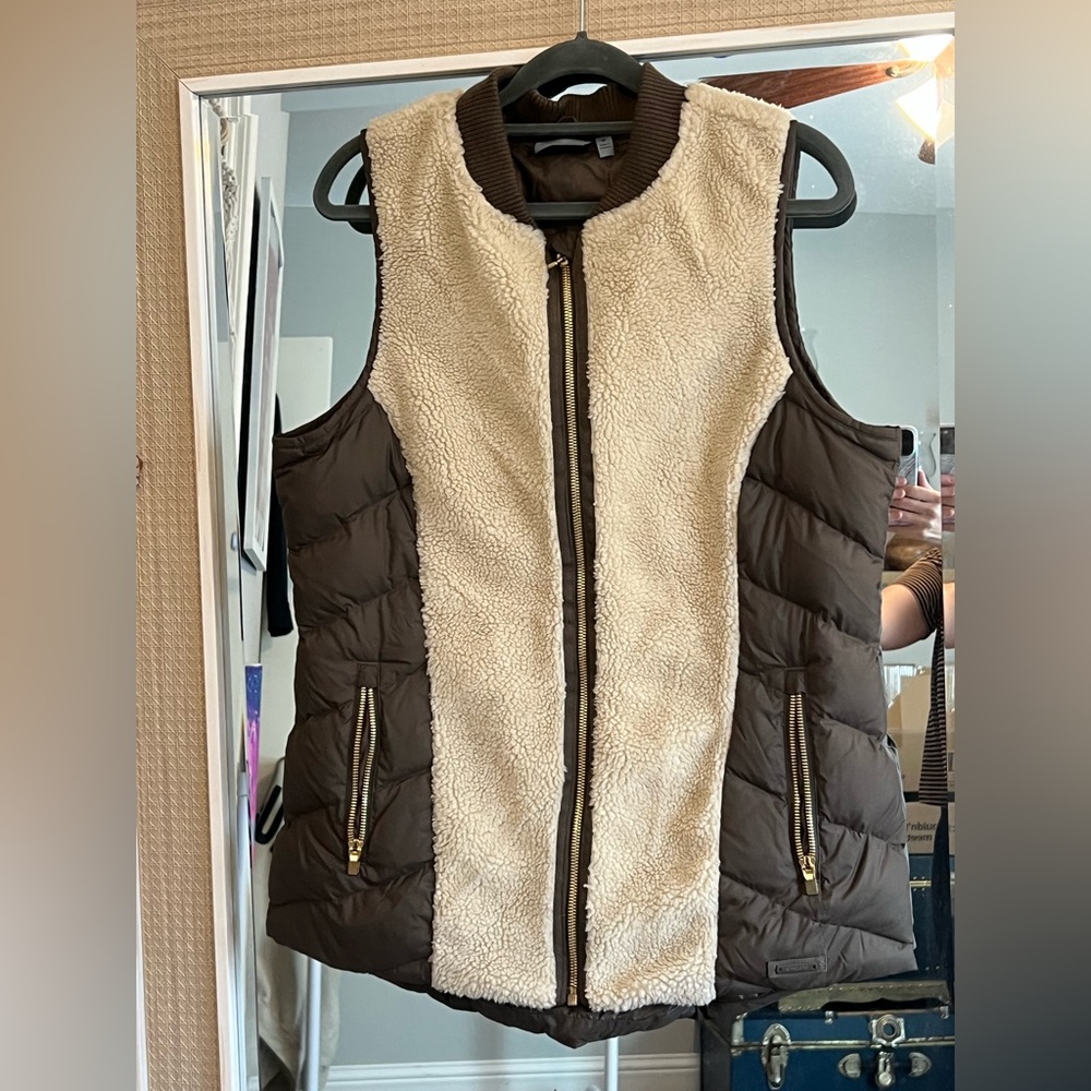 Athleta Women's Brown and Cream puffer Vest with Faux fur details